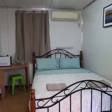 ديربي Mud Crab Motel المظهر الخارجي الصورة